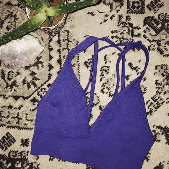 lululemon athletica Other - Lululemon Seamlessly Plunge Bra